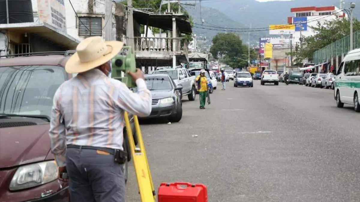 Paso elevado avenida constituyentes